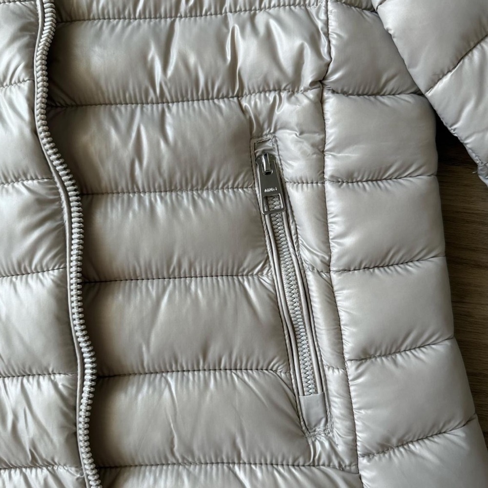 NWOT MANGO Shiny Cream Silver Puffer Zippered Jacket Large - Picture 6 of 8